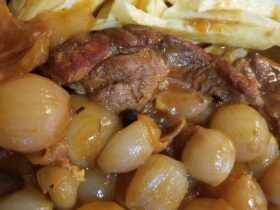 Στιφάδο στην γάστρα