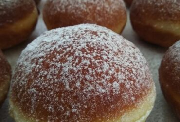 Γερμανικοί Λουκουμάδες με Μαρμελάδα