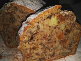 Κέικ με Μήλο και Καρύδια