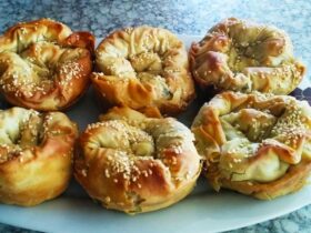 Πρασοπιτάκια με Φέτα