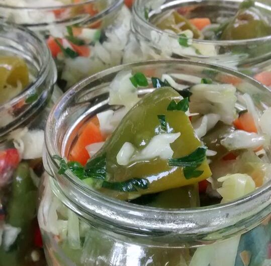 Τουρσί με Πικάντικη Σαλάτα