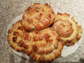 Σπανακοτυροπιτάκια Στριφτά