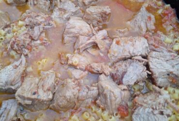 Γιουβέτσι με Kοφτό Mακαρονάκι και Mοσχάρι