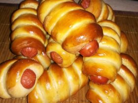 Λουκανικοπιτάκια