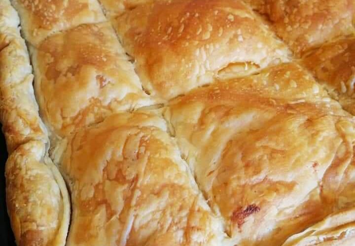 Τυρόπιτα με Σιμιγδαλόκρεμα