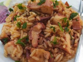 Πιλάφι με Χταπόδι